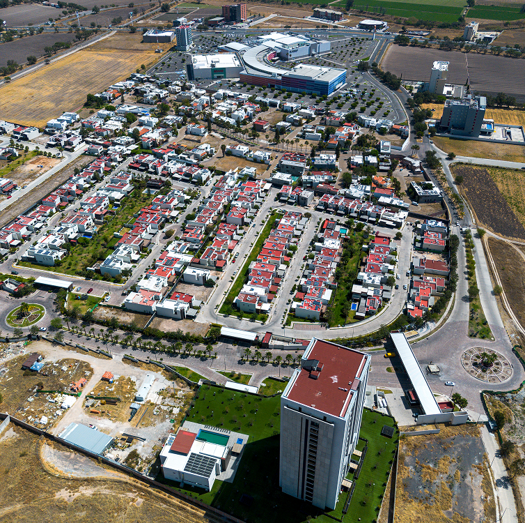 Vista aérea de Magno Residencial Celaya - Torres, casas y amenidades